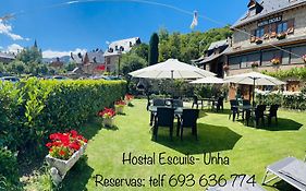 Hostal Escuils
